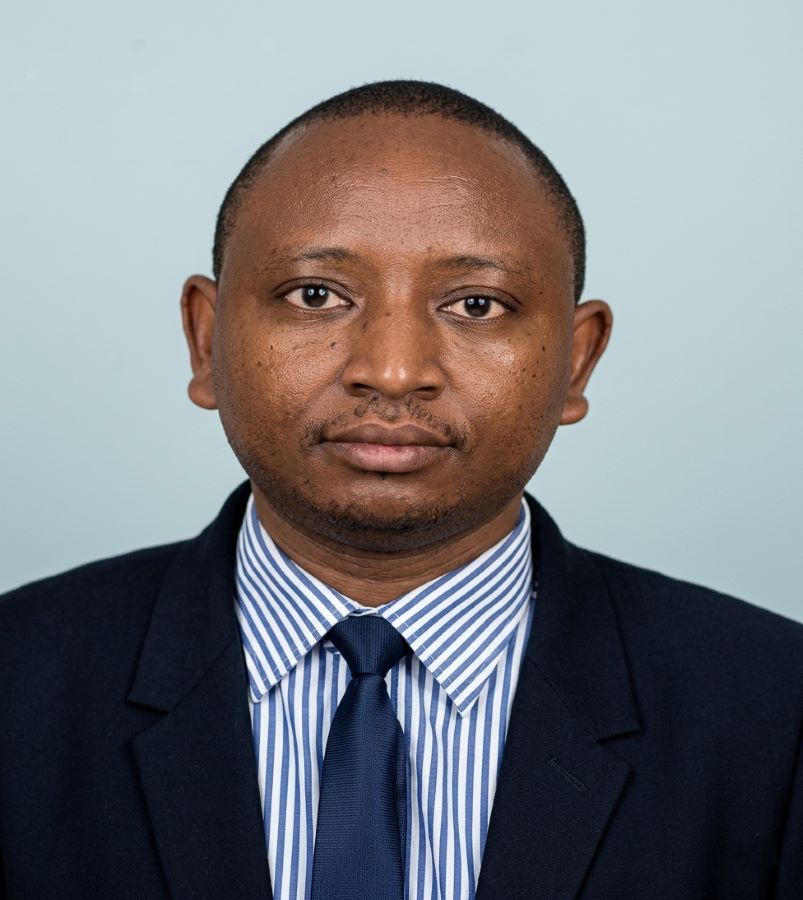 Dr. Nelson Muriu
